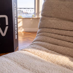 Poltrona na Caixa Mood – Bouclé Linho - imagem 5